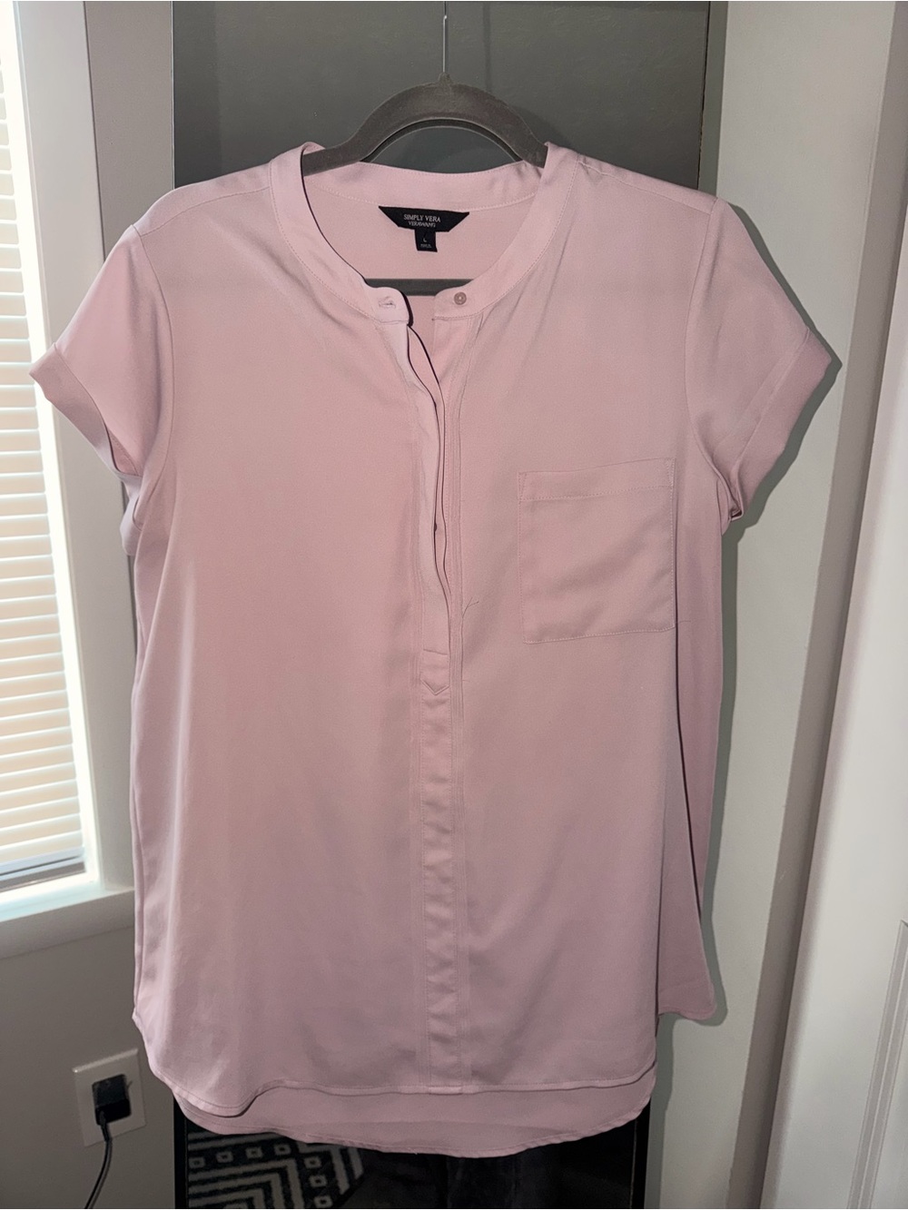 Vera Wang Light Pink Short-Sleeve Split-Neck Blouse with Pocket